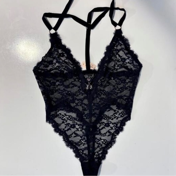 Victoria's Secret Other - Victoria’s Secret Bombshell Lace Lingerie. SMALL.